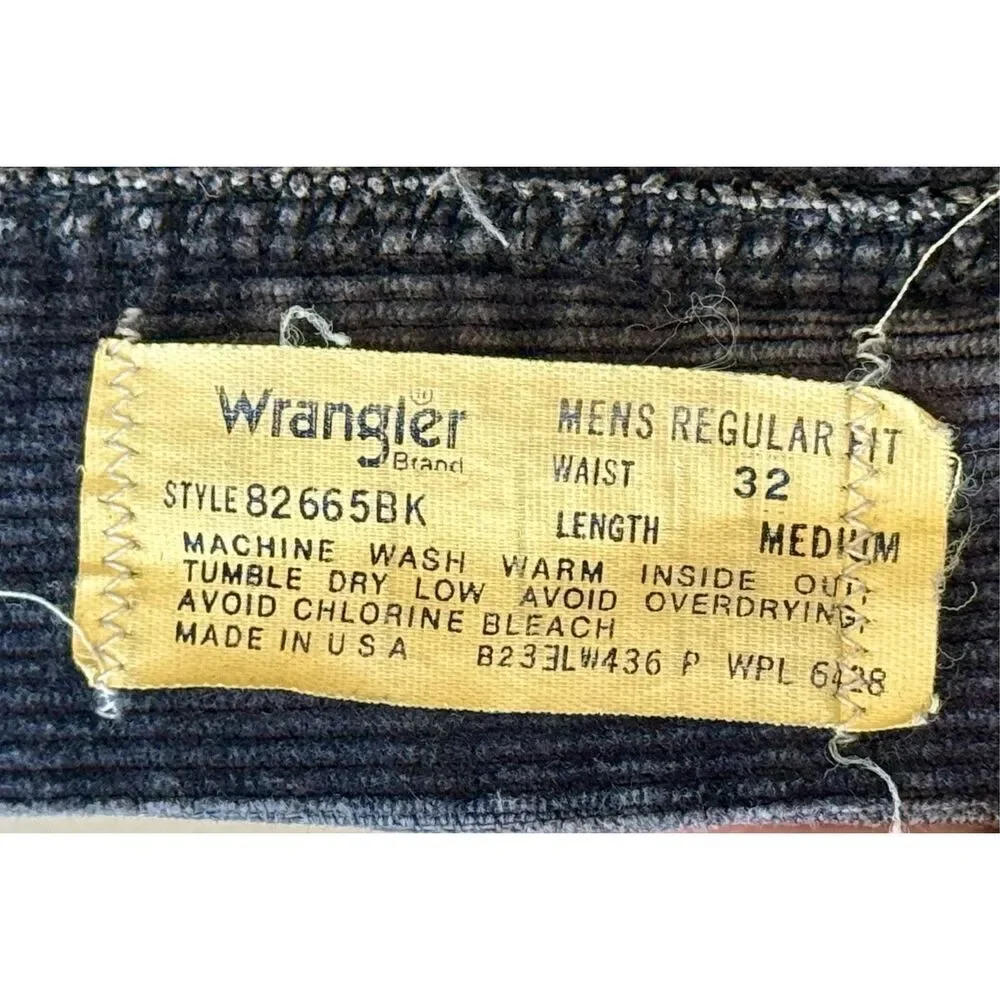 Vintage Wrangler Men’s Dark Blue Corduroy Pants Made in USA 32L Medium Length